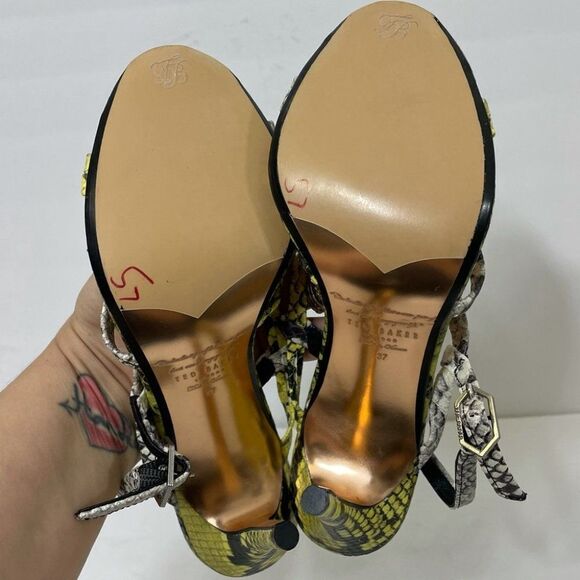Ted Baker Theanaa Snakeskin Embossed Leather Heeled Sandals Neon Yellow size 37 - Picture 11 of 15